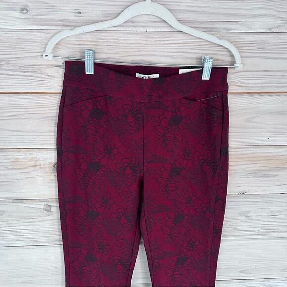 NWT White House Black Market Maroon & Black Jacquard Floral Pants size 4 - Picture 3 of 9